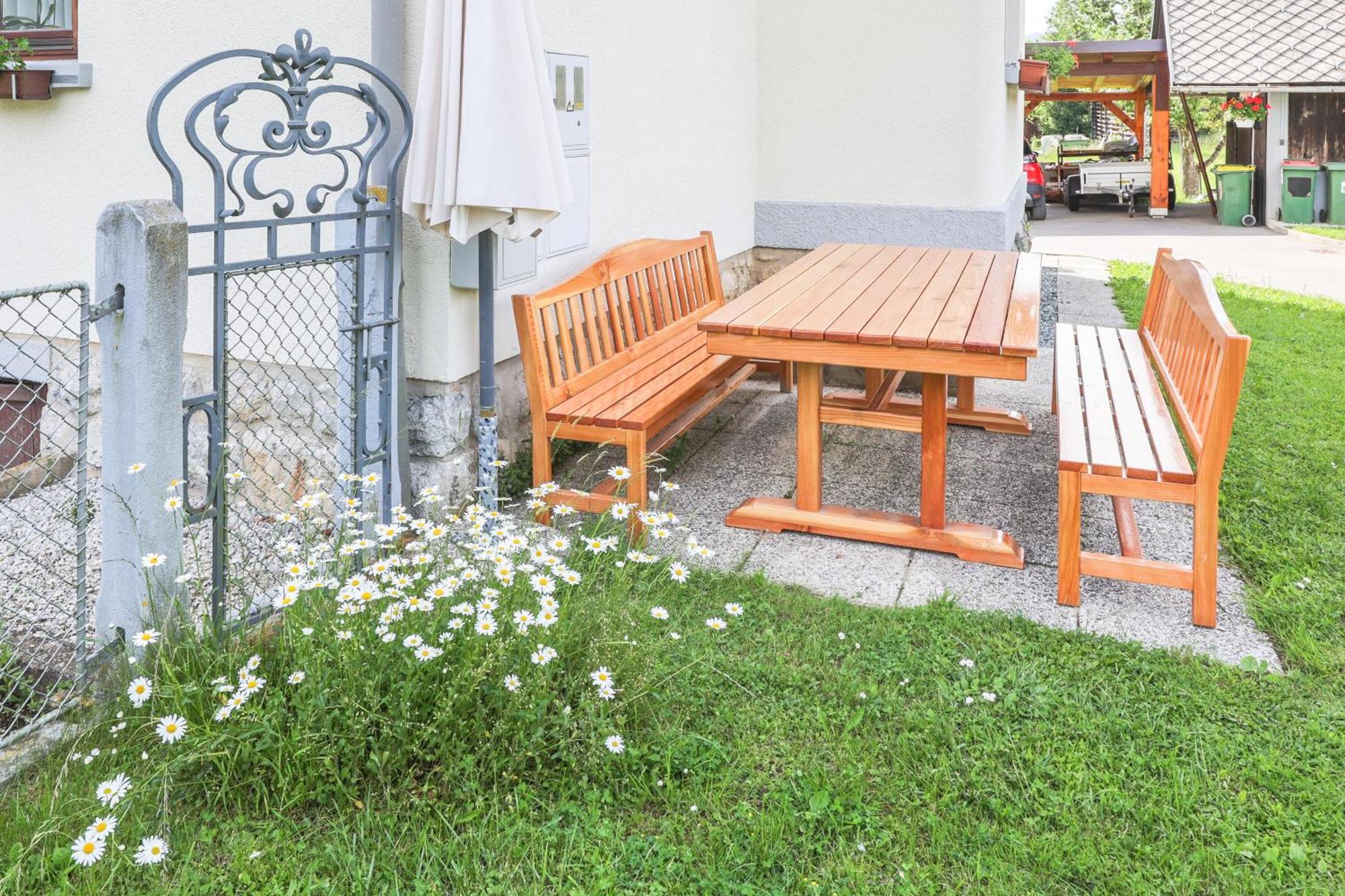 Apartments Pr Fajfarju Bled Bagian luar foto
